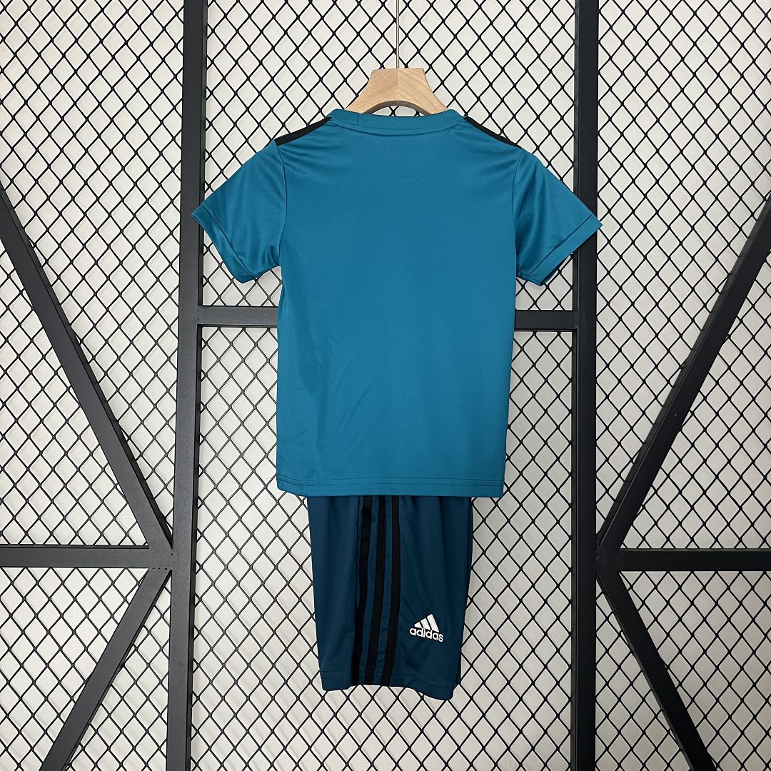 Kit Kids Retro Real Madrid Third Jersey 2017/18