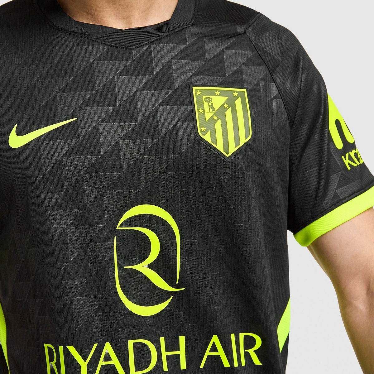 Away 26/27 Fan Shirt